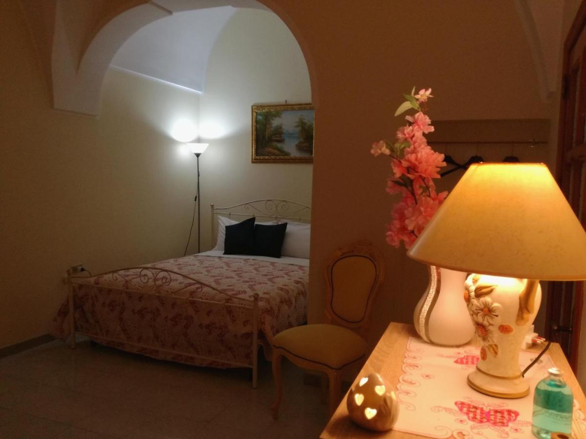 L 'Alcova Holidays Home Centro Storico เชจลีเมสซาปิกา ภายนอก รูปภาพ